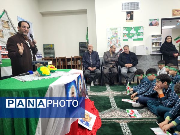 بزرگداشت حماسه ۹ دی در مدرسه نور ایمان منطقه پردیس 