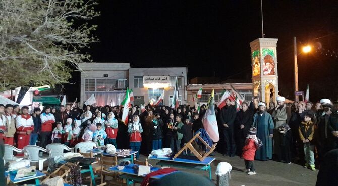 مراسم گرامیداشت اربعین دانش‌آموزان میناب در صفی‌آباد
