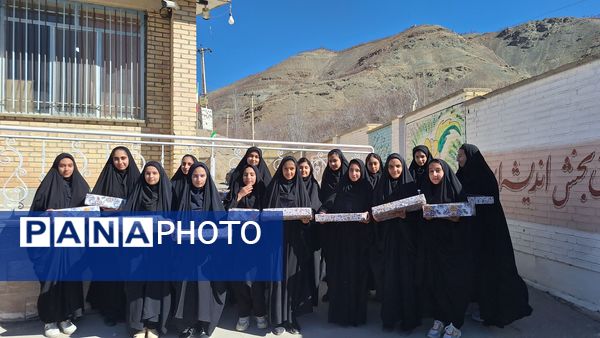 تجلیل از دانش‌آموزان ممتاز آموزشگاه پگاه