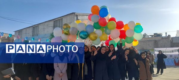 جشن دهه فجر در آموزشگاه مرحوم پاکدل خلیل آباد