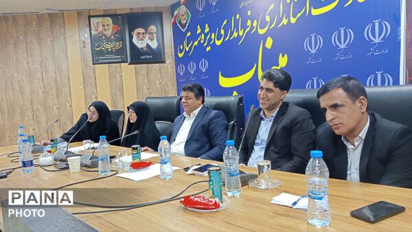 بازدید میدانی مدیرکل امور تربیتی از مراکز مشاوره، میز خدمت و کانون فرهنگی هنری میناب