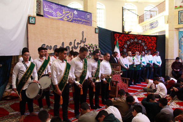 حضور خادمان رضوی در اعتکاف دانش‌آموزی فهرج