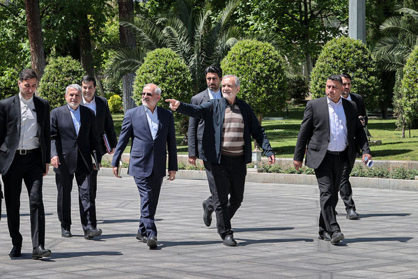  پزشکیان: ترتیبی خواهیم داد تا در جلسه‌ای با خبرنگاران گفت‌وگو کنیم