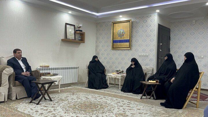 حضور مخبر در منزل شهید رئیسی