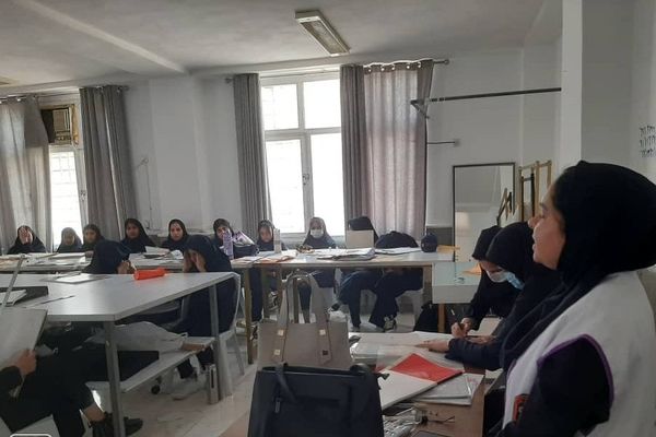 هفته بهداشت روان هنرستان زهرای مرضیه حاجی‌آباد