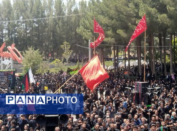 عزاداری عاشورای حسینی در میدان قتلگاه بیرجند 