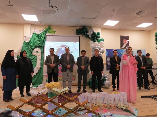 نواختن زنگ جشن نیکوکاری در دبستان امام خمینی(ره) بجنورد