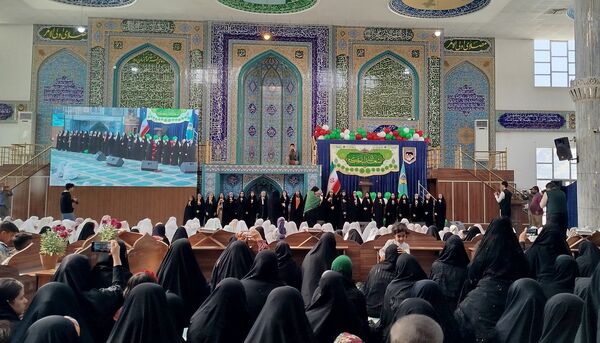 جشن تکلیف برای غنچه‌های نو شکفته در لردگان