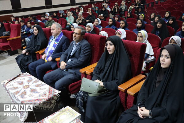 گردهمایی بزرگ خبرنگاران دانش آموز پانا در شهرستان شهریار و تجلیل از فعالان این عرصه