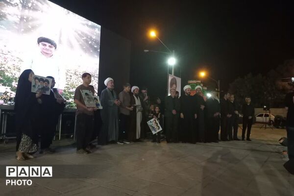 شکوه بیعت اهالی زرقان با آرمان‌های رهبر شهید