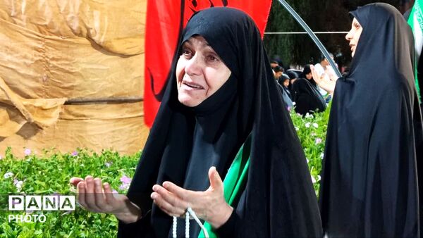تجمع مردمی شهرستان نجف‌آباد همراه با عزاداری ایام محرم