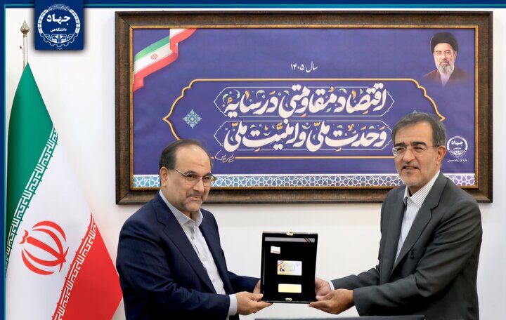 تأکید رئیس جهاد دانشگاهی بر توسعه همکاری‌ها با فرهنگستان علوم
