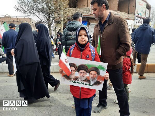 راهپیمایی روزجهانی قدس باحضور پرشور مردم در شهرستان نیشابور