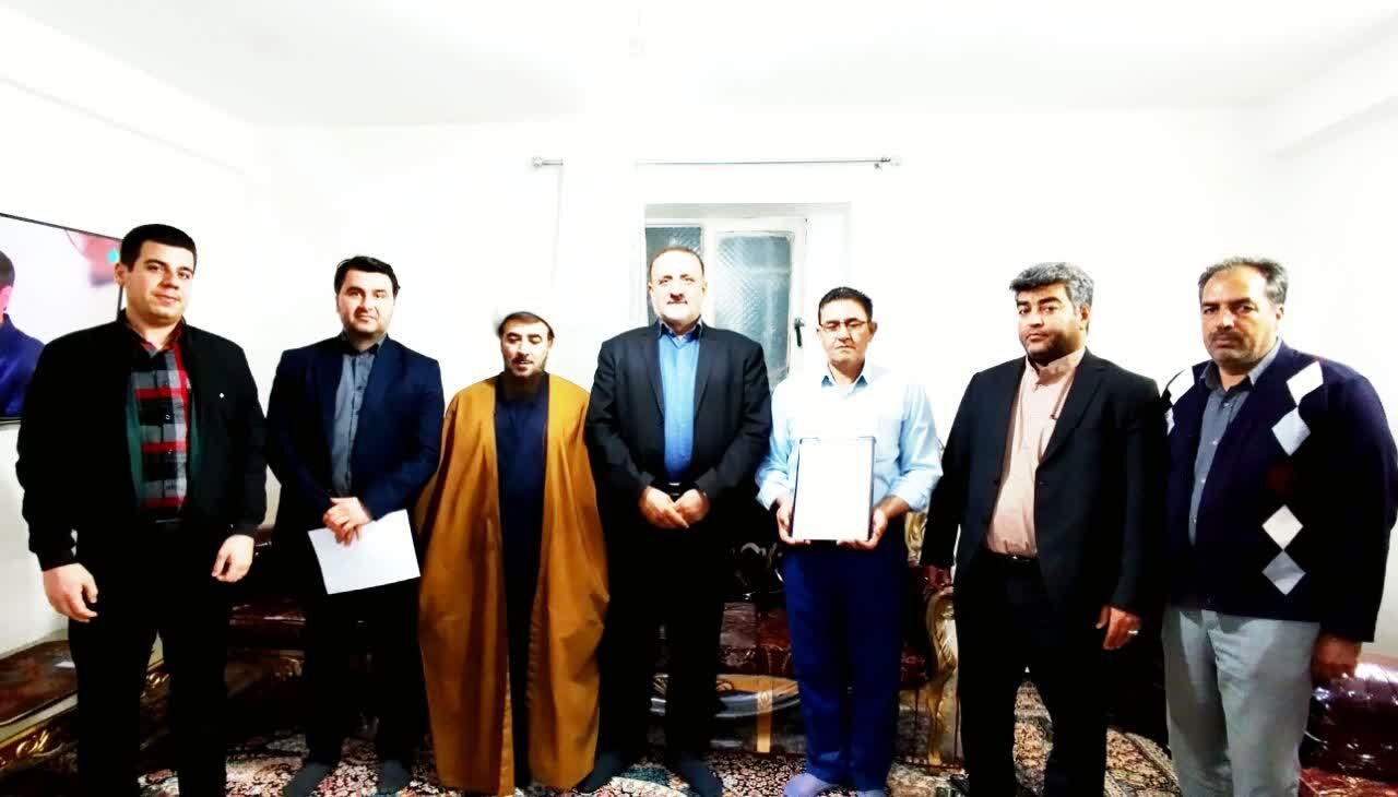 تفاهم‌نامه ساخت زمین چمن مصنوعی در روستای تقی‌آباد منعقد شد