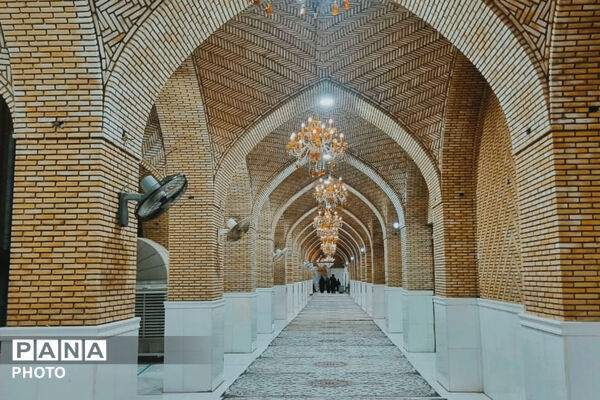 گام‌های عاشقی در عمود ۳۲۷