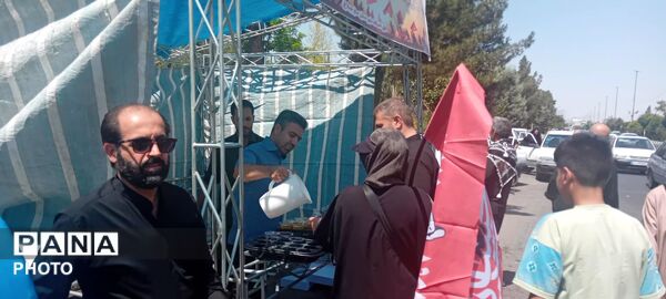 پیاده‌روی جاماندگان اربعین در شهرک ینگی امام ساوجبلاغ