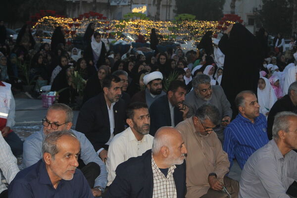 مهمانان ماه خدا اجتماع بزرگ دانش‌آموزان بوشهری 