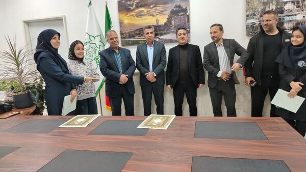 ملایر، شهر جهانی انگور و مبل و منبت ایران زمین