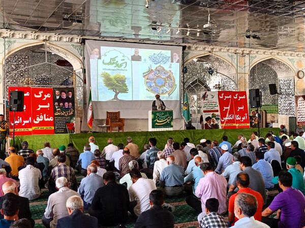 نماز جمعه؛ خواستگاه عبادت و سنگر علم و سیاست 