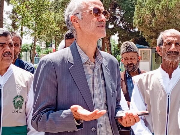 معلمانی که میهمان شهدا شدند