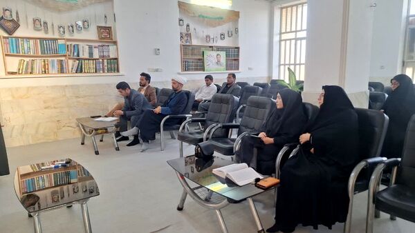 جلسه توانمندسازی معلمان پرورشی در مروست