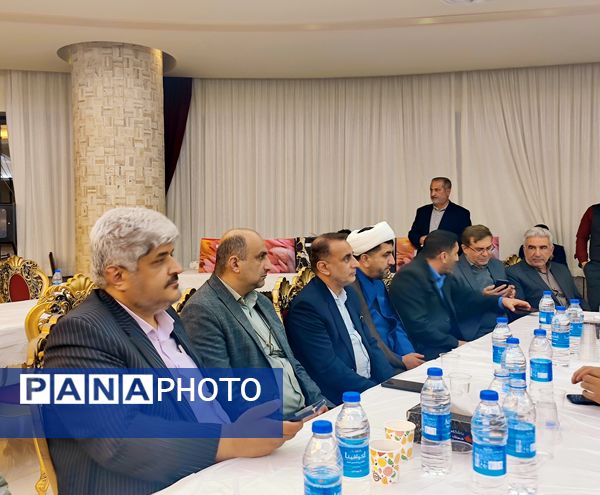 آیین تجلیل ازخادمین مراسم اعتکاف دانش‌آموزی