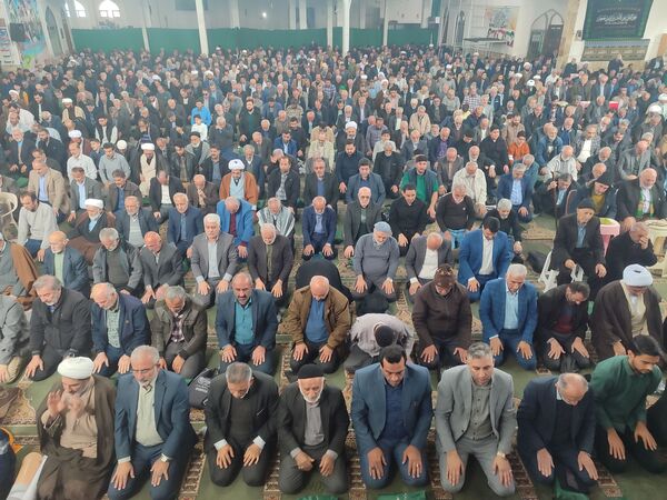 شور آخرین نماز جمعه ماه رمضان در قائمشهر