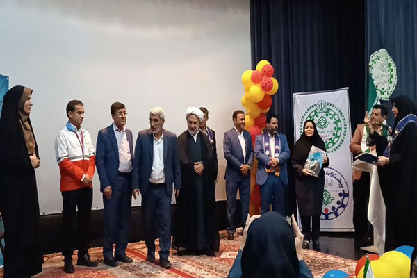 تجلیل از مربیان و دانش‌آموزان برتر شهرستان جم