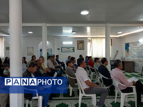 جلسه انجمن اولیا پایه یازدهم دبیرستان نمونه آیت‌الله خامنه‌ای