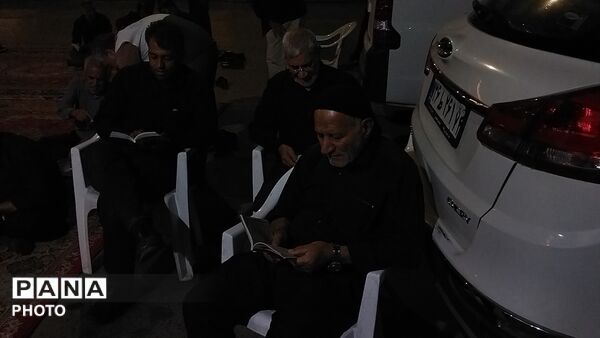 موکب عاشقان امام رضا (ع)  بلوار فضل نیشابور در ششم شب محرم ۱۴۰۵ 