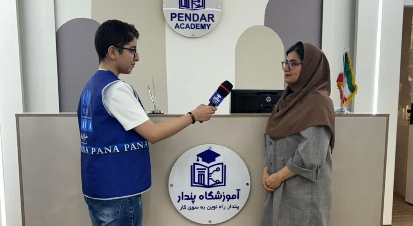 خوش‌نویسی آینه‌ درون و زبان بدن ماست