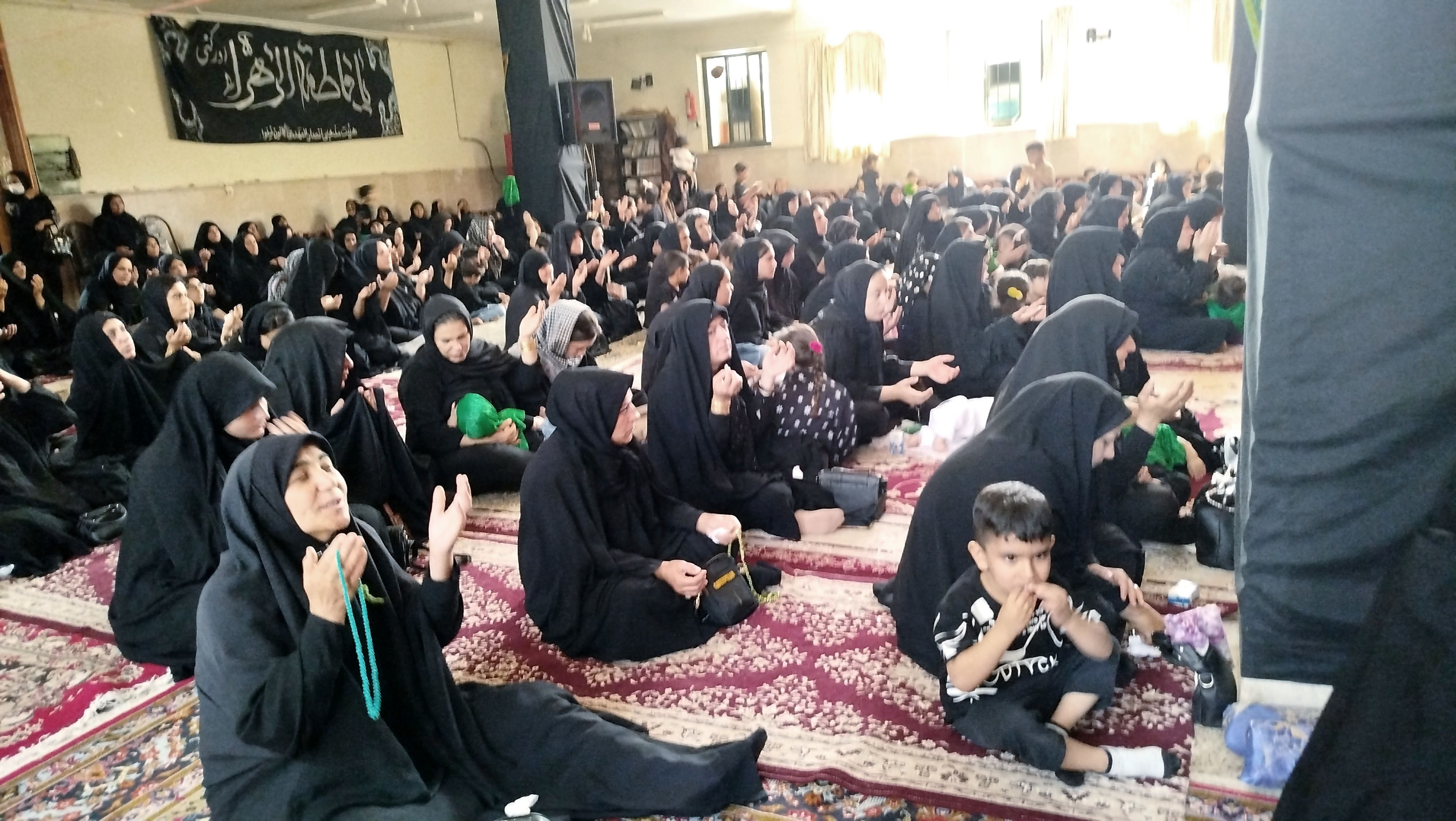 مراسم شیرخوارگان حسینی در شهرستان ایلام