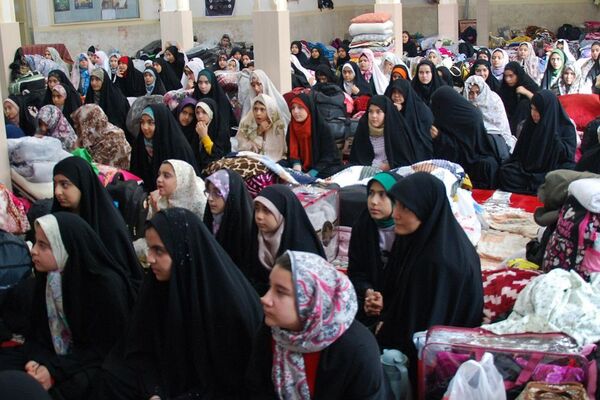 بازدید مسئولان اداره آموزش و پرورش ناحیه یک شهرری از اعتکاف دانش‌آموزان