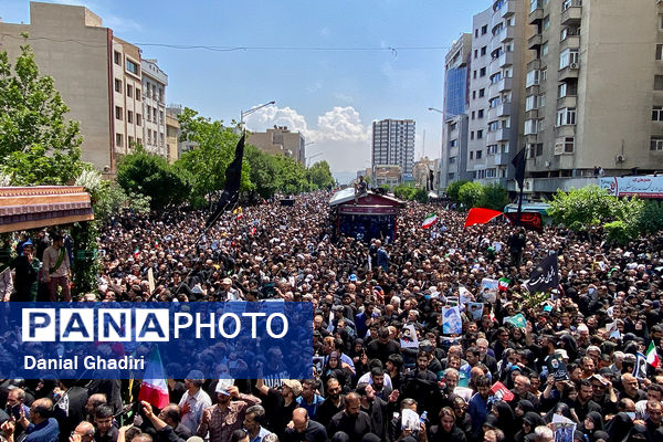 مراسم تشییع پیکر شهدای خدمت در تهران