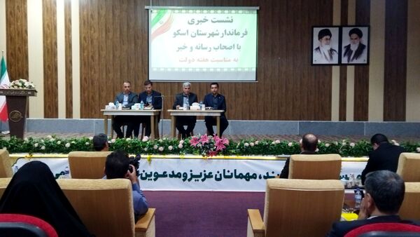  نشست خبری هفته دولت فرماندار اسکو