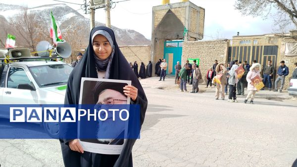 حضور پرشور اهالی روستای سرتشنیز در راهپیمایی ۲۲بهمن