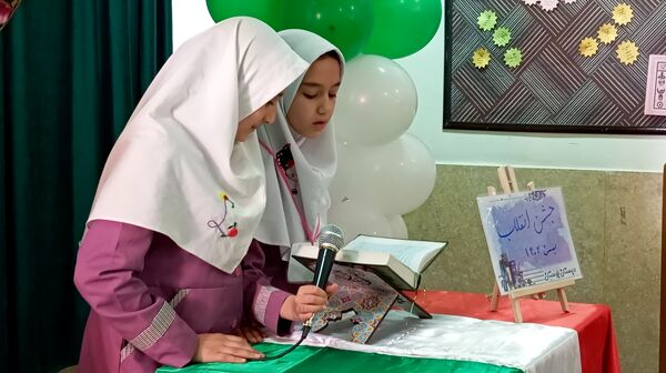 قاب‌های خبری از مراسم زنگ انقلاب در دبستان بوستان شهرستان بن