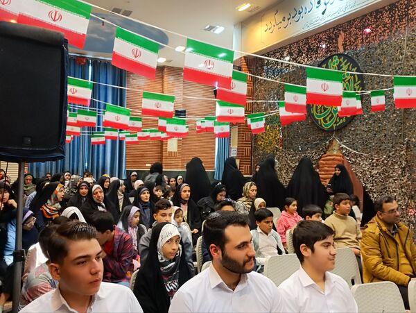 برگزاری جشن اتمام حفظ کل قرآن واعطای مدرک قرآنی به دانش آموزان
