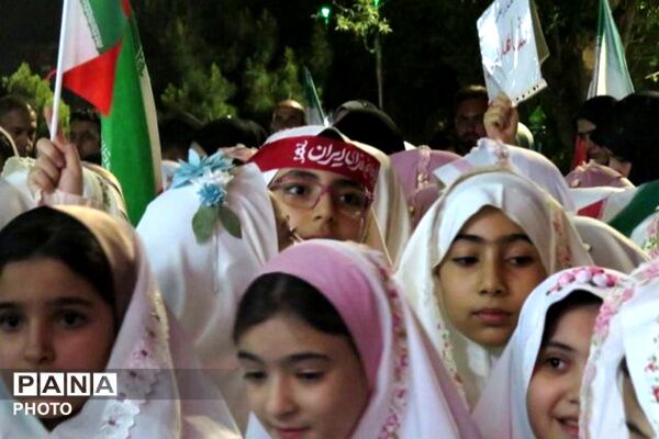 بهشت در کف خیابان با حضور ریحانه های بهشتی
