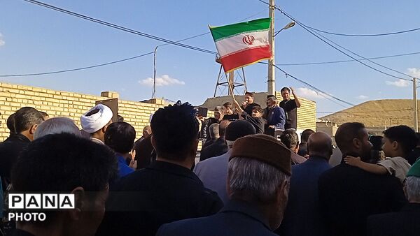 تشییع و تدفین شهید مصطفی حسینی در روستای سید آباد 
