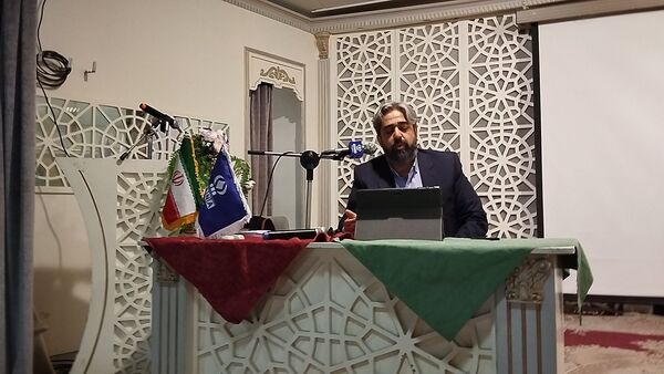 کارگاه خبرنگاری موبایلی با  مدیر عامل خبرگزاری پانا در مشهد 