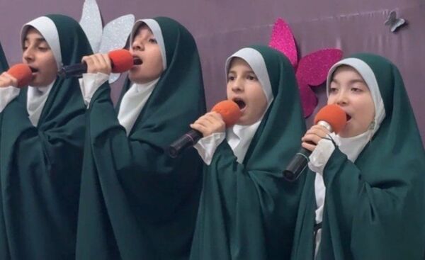 اعتکاف دختران در قاب مسجد امام محمد باقر (ع) تبریز