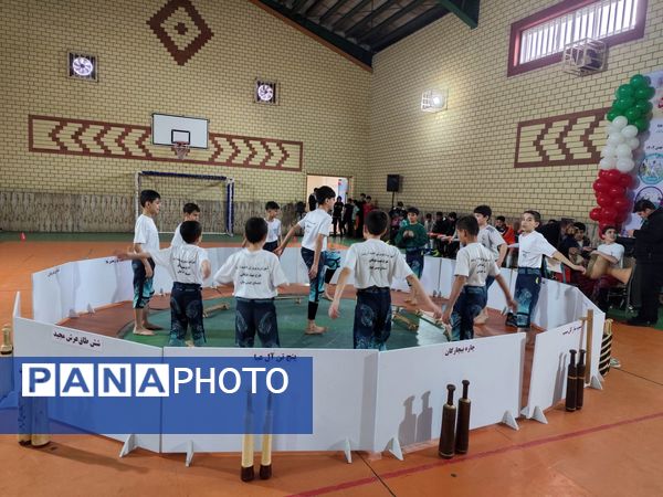 نمایش اقتدار در مدرسه میثم رشت