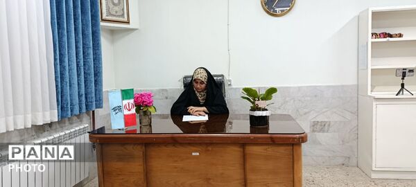 دبیرستان فاطمه‌الزهرا میزبان آیین خاطره‌سازان