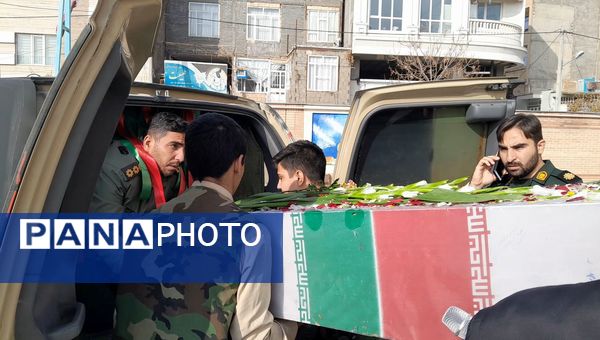 مراسم وداع با شهید گمنام در دبیرستان ابوریحان بیرونی یک نیشابور