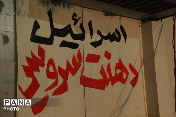 دسته کفن پوشان یزدی در سوگ رهبر انقلاب