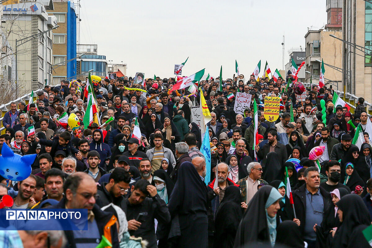سرلشکر موسوی: همه موفقیت‌های کشور به برکت ایمان و ایستادگی مردم است