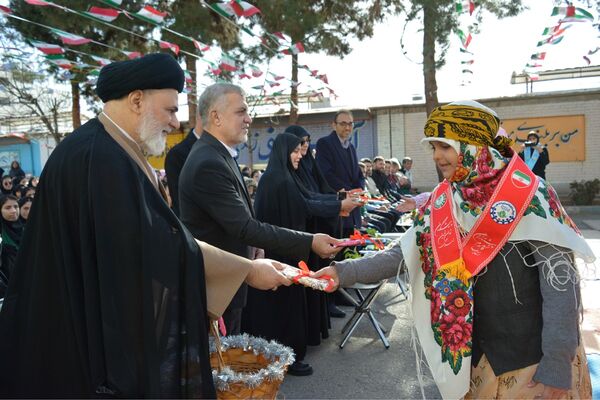 طنین زنگ انقلاب در بهارستان‌دو 