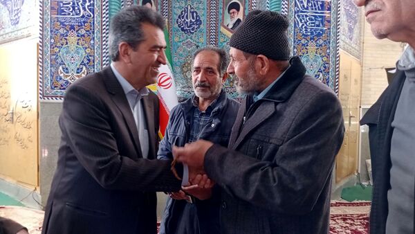 نماز جمعه و برپایی میز خدمت در شهر سورشجان