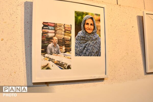 نمایشگاه آثار هنری در هنرستان کاردانش حافظ